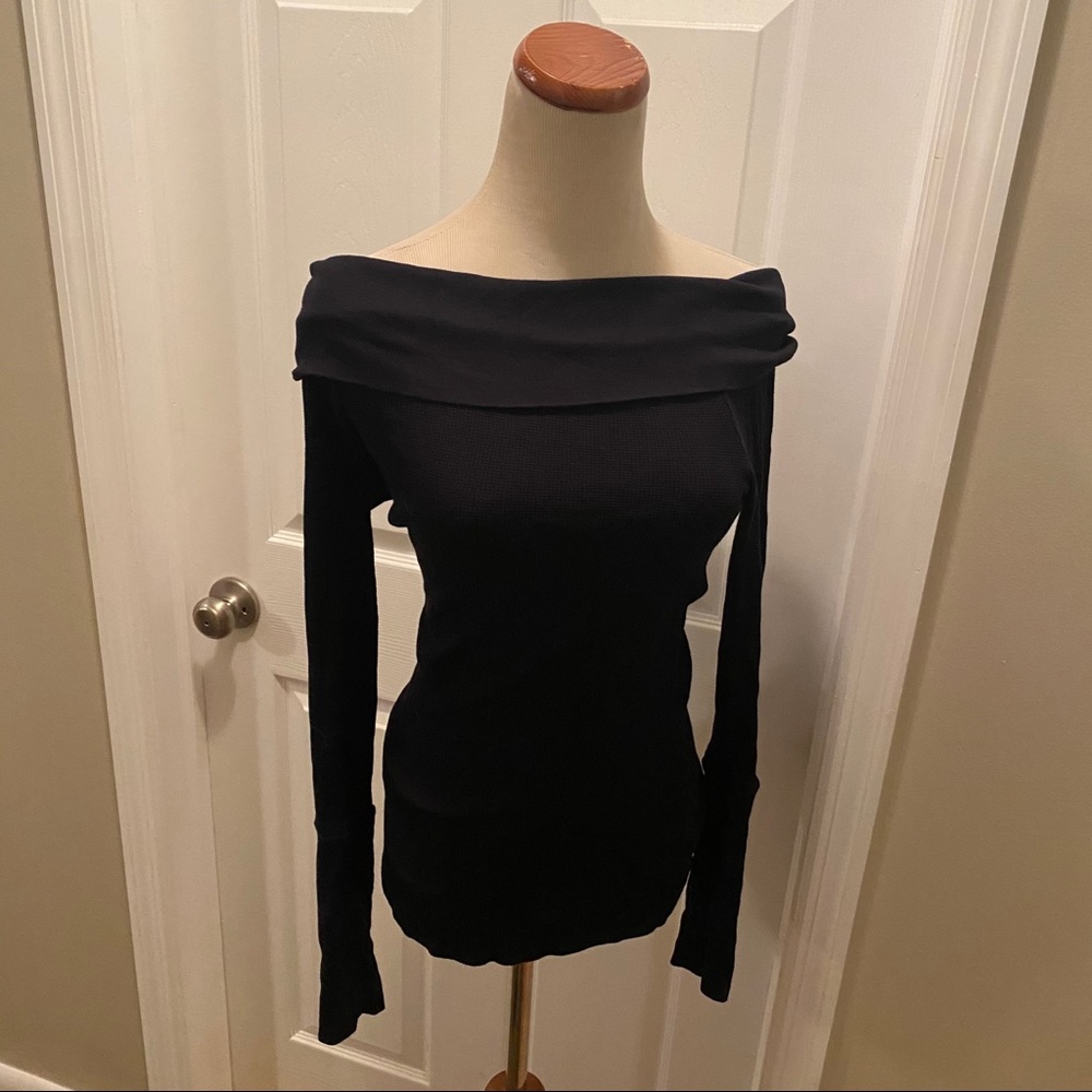 Off the Shoulder Top 🖤